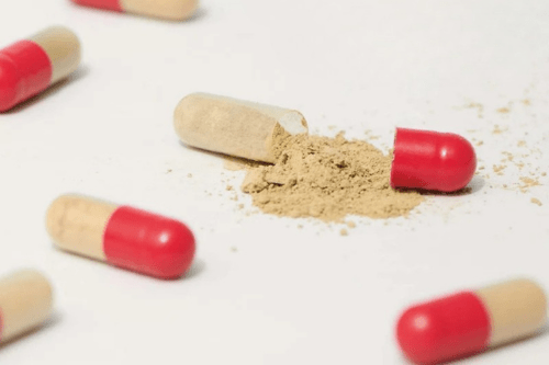 Chronic Pain Medication vs. Natural Alternatives: What to Know
