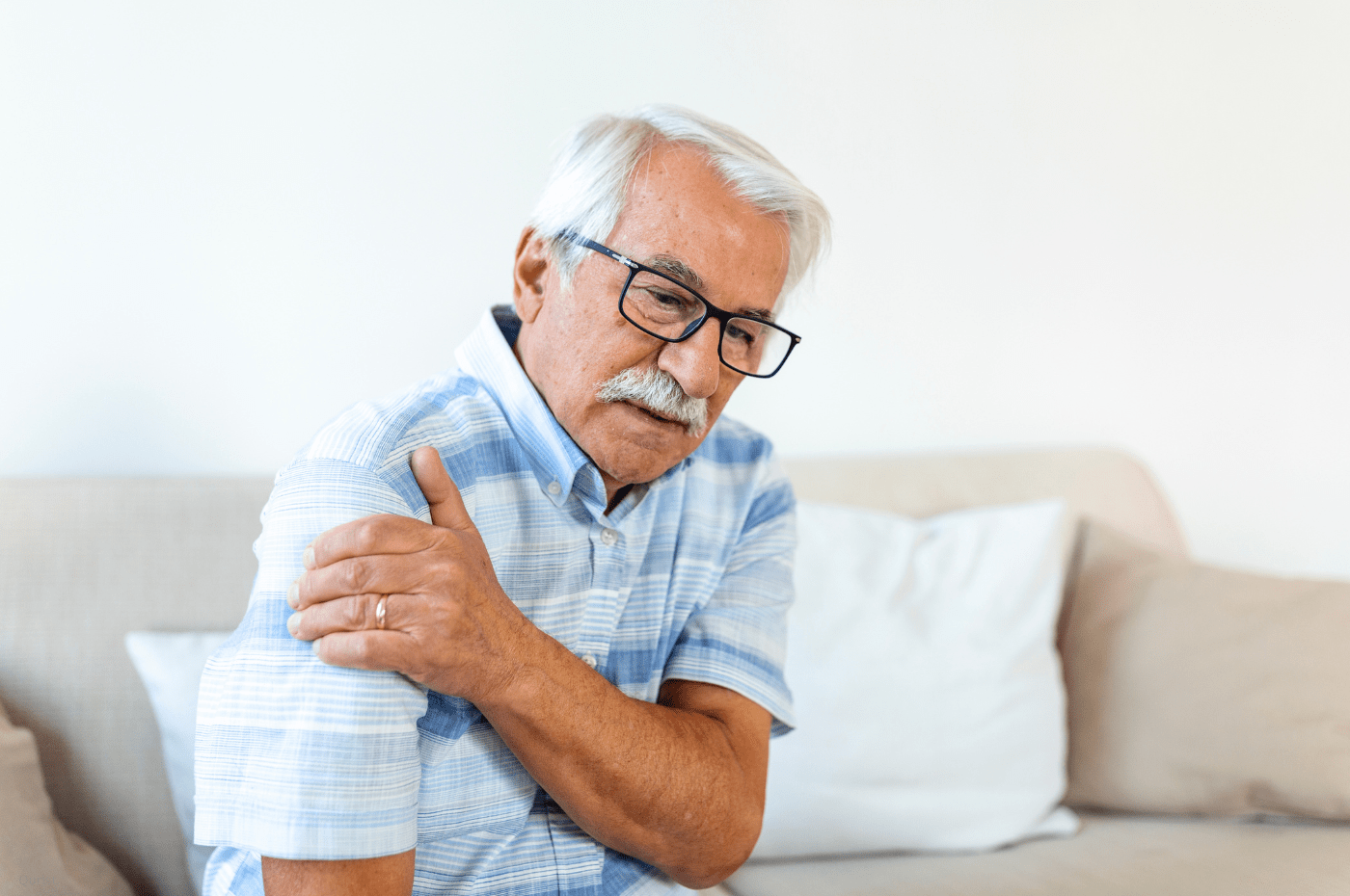 Aging Gracefully: Managing Age-Related Aches and Pains